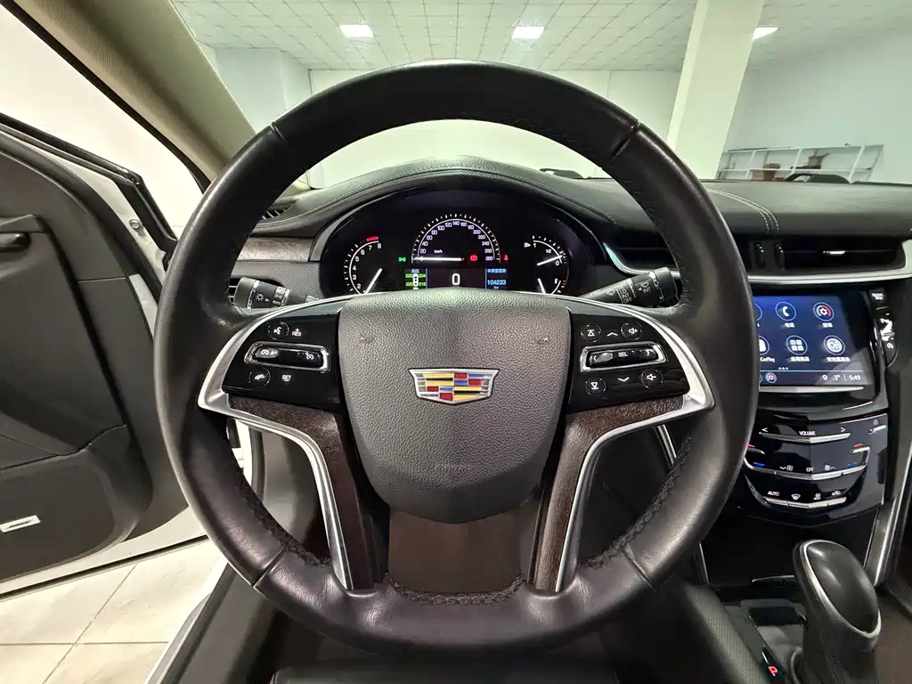 Cadillac XTS 2019 — фото 13