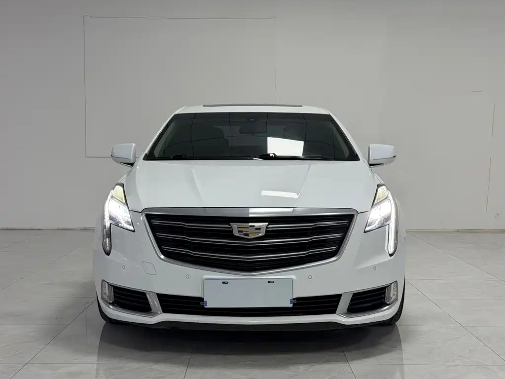 Cadillac XTS 2019 — фото 2