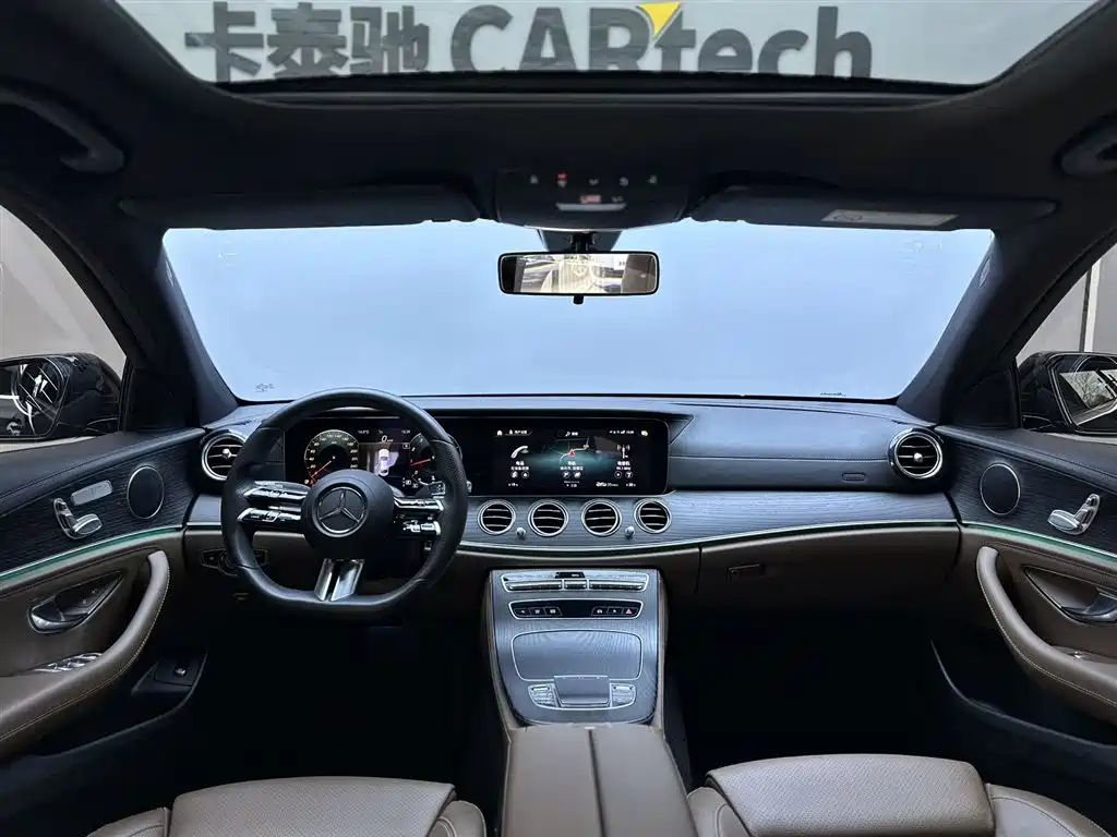 Mercedes-Benz E-Class 2022 — фото 11