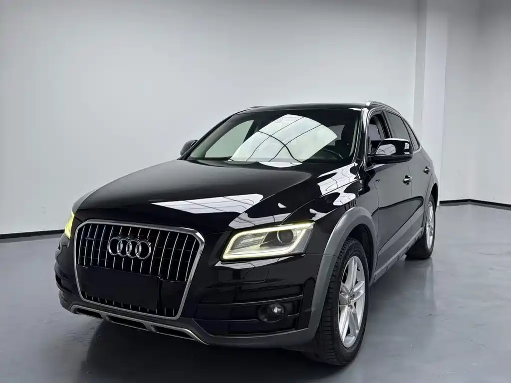 Audi Q5 2018 — фото 1