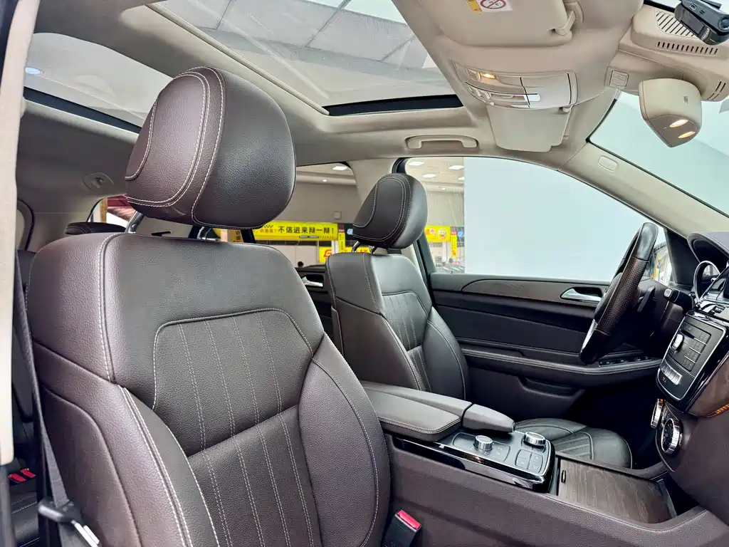 Mercedes-Benz GLE 2018 — фото 15