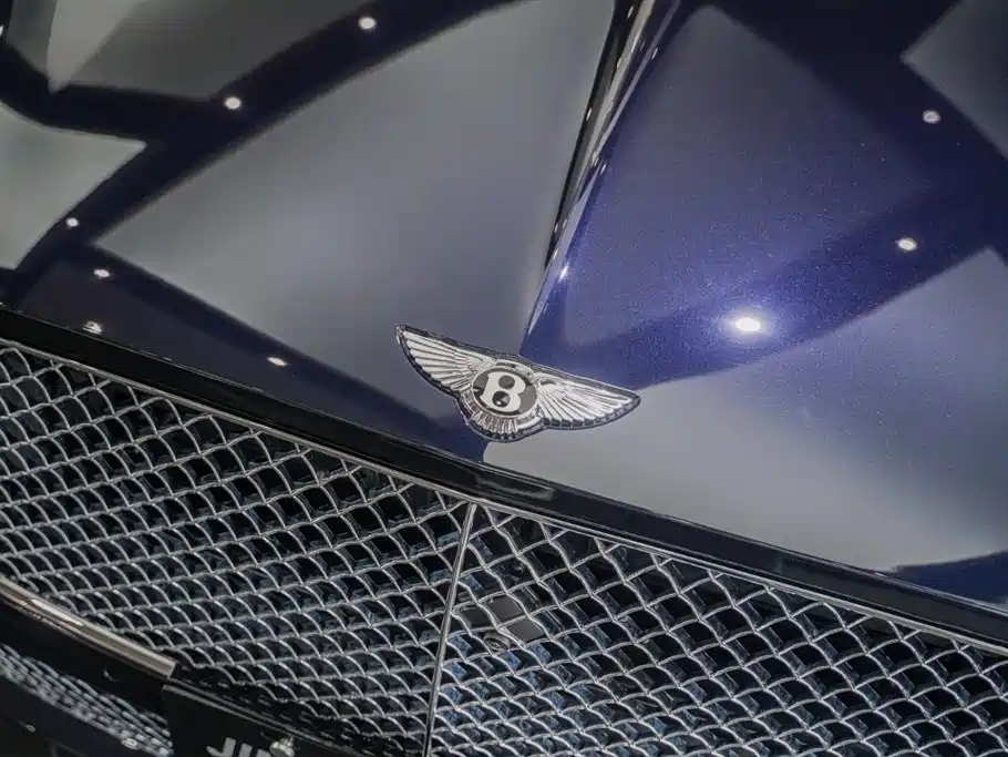 Bentley Continental 2022 — фото 4