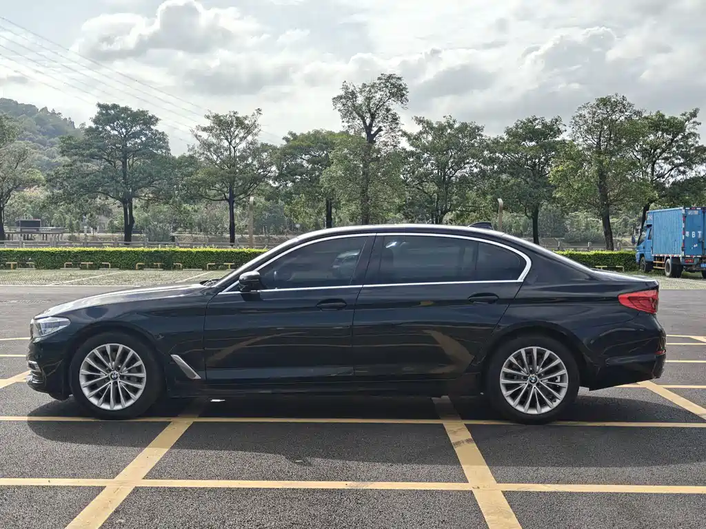 BMW 5 Series 2020