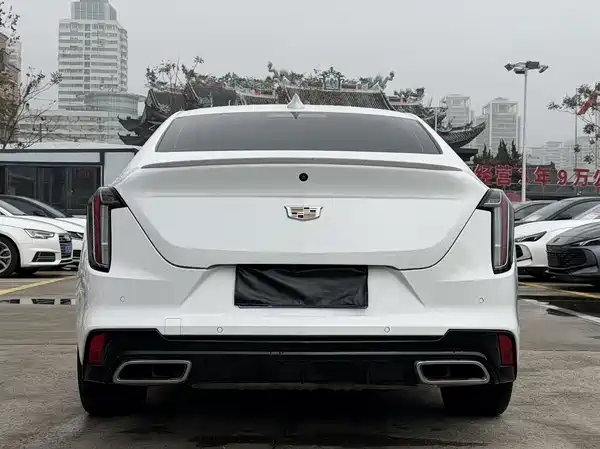 Cadillac CT4 2021