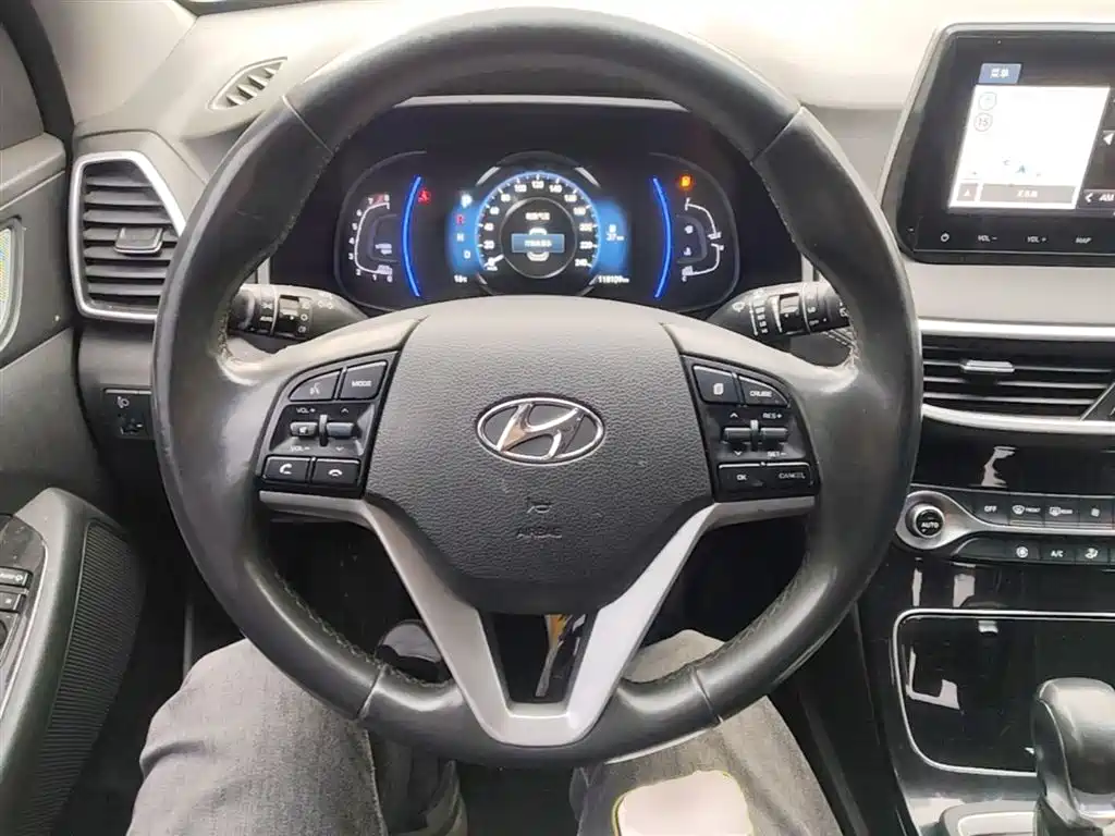 Hyundai Tucson 2019 — фото 3