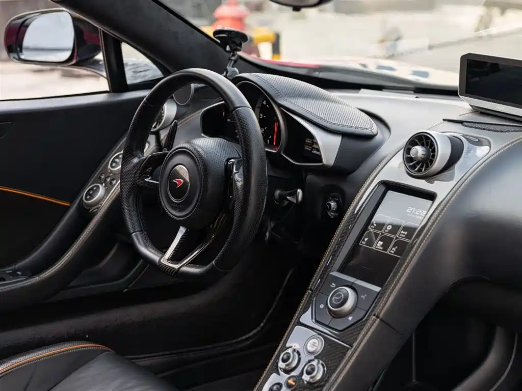 McLaren 12C 2014 — фото 12