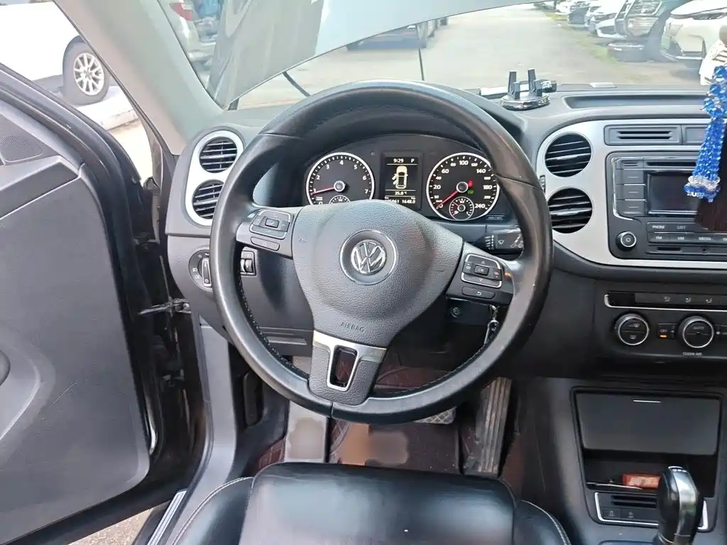 Volkswagen Tiguan 2019 — фото 3