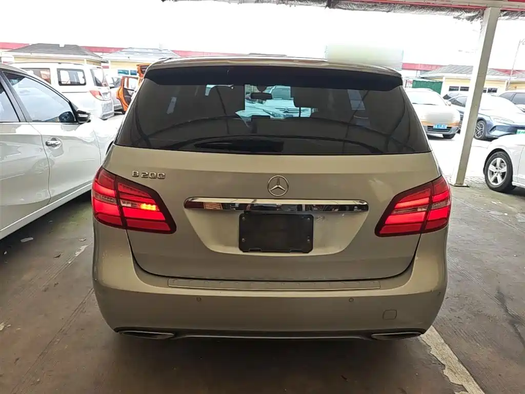 Mercedes-Benz B-Class 2015 — фото 6