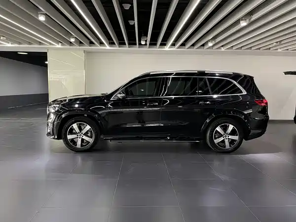 Mercedes-Benz GLS 2025