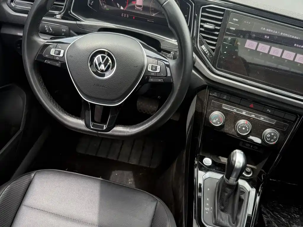 Volkswagen T-Roc 2022 — фото 13