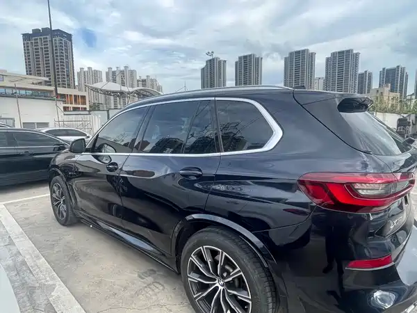 BMW X5 2021