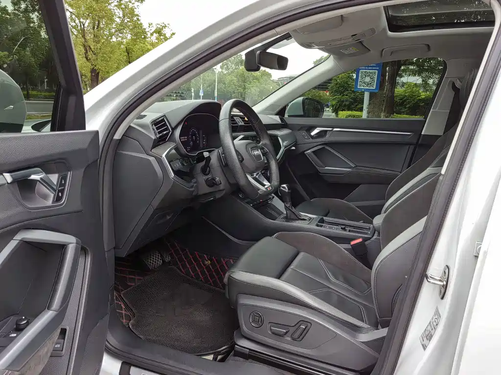 Audi Q3 Sportback 2021 — фото 13