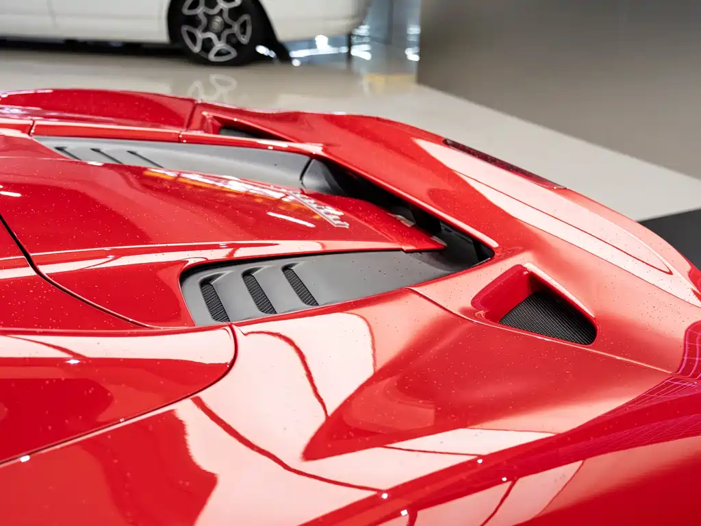 Ferrari F8 2022 — фото 16