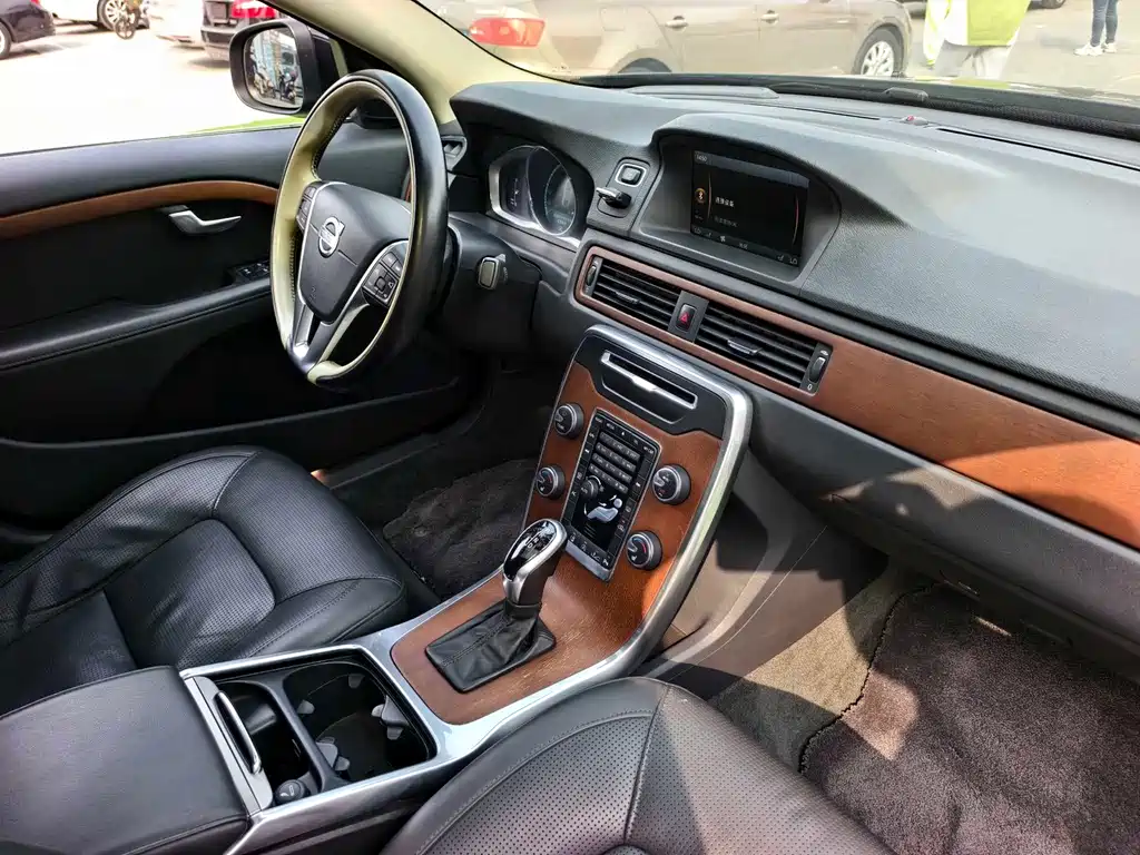 Volvo S80L 2015 — фото 17