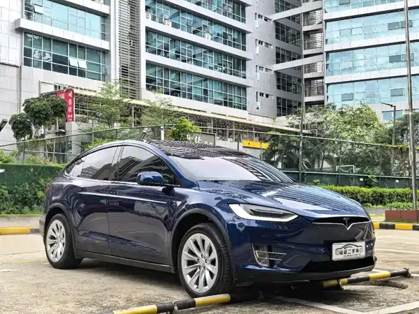 Tesla Model X 2017