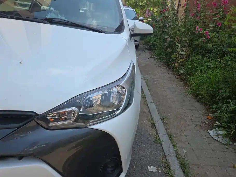 Toyota Yaris L 2019