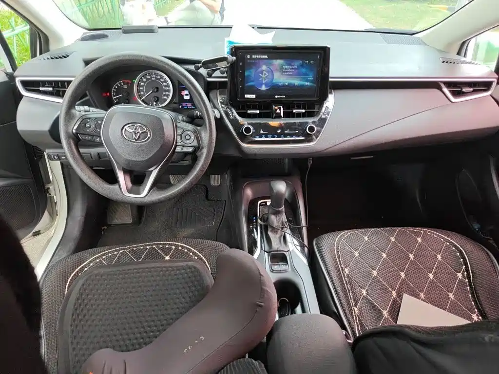 Toyota Corolla 2020 — фото 13