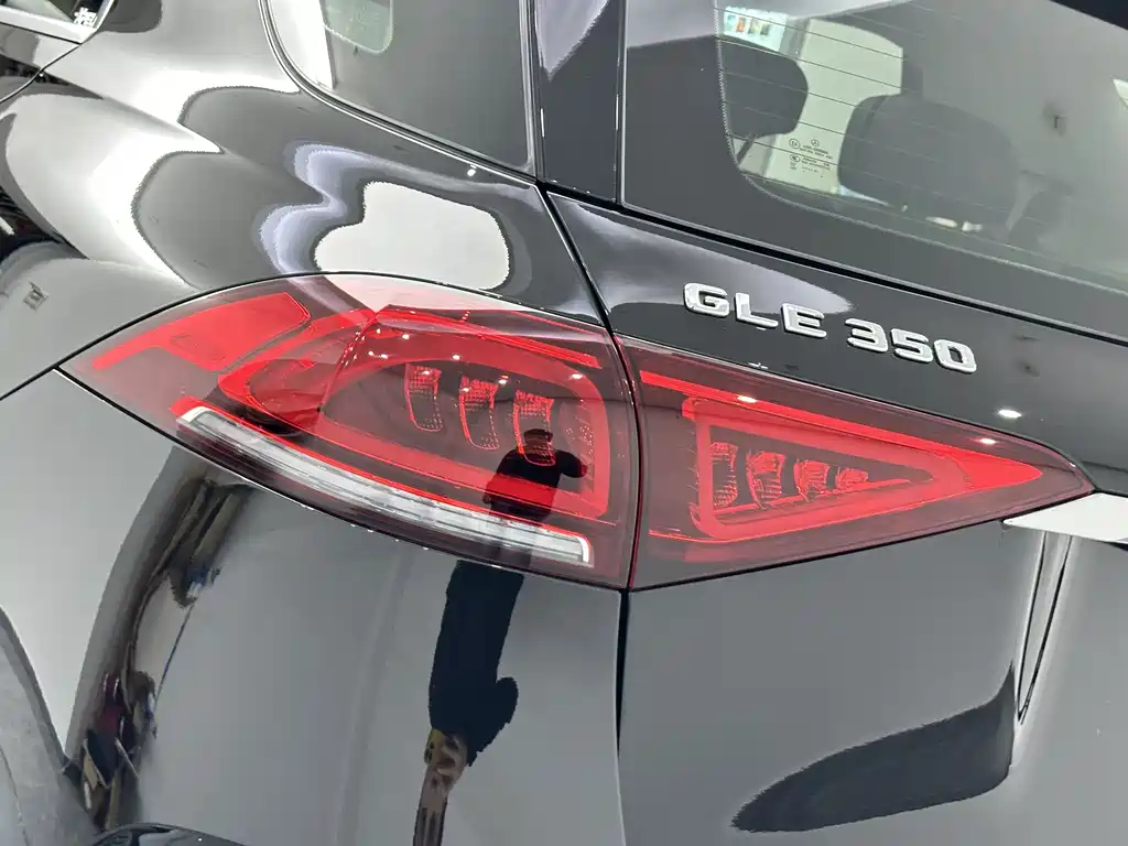 Mercedes-Benz GLE 2021 — фото 23