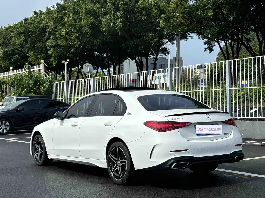 Mercedes-Benz C-Class 2023