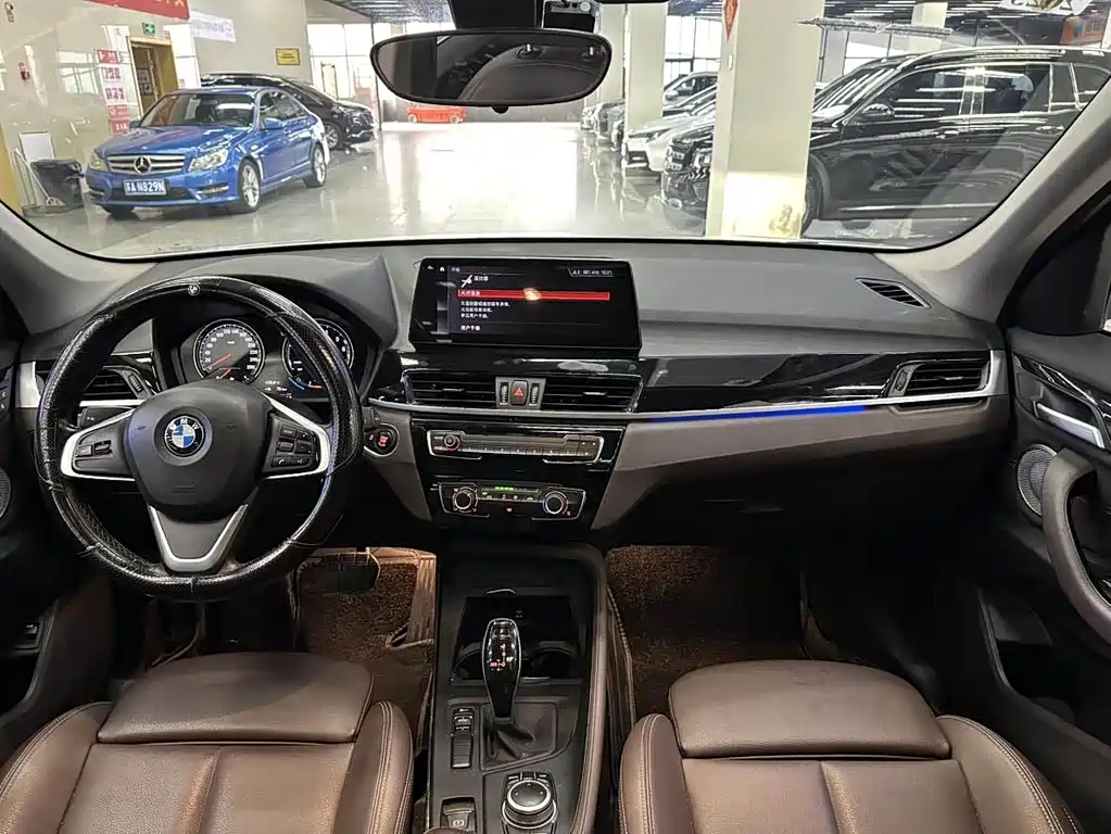 BMW X1 2021