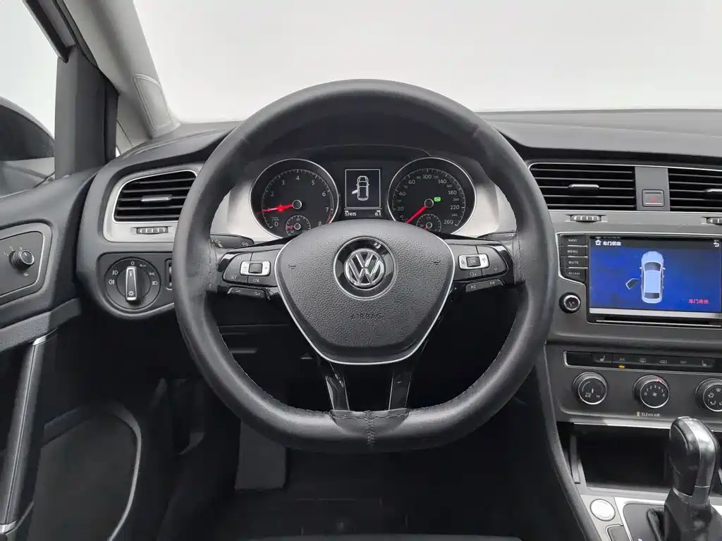 Volkswagen Golf 2016 — фото 11