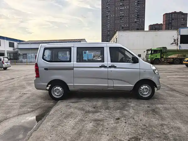 Wuling Rongguang 2020