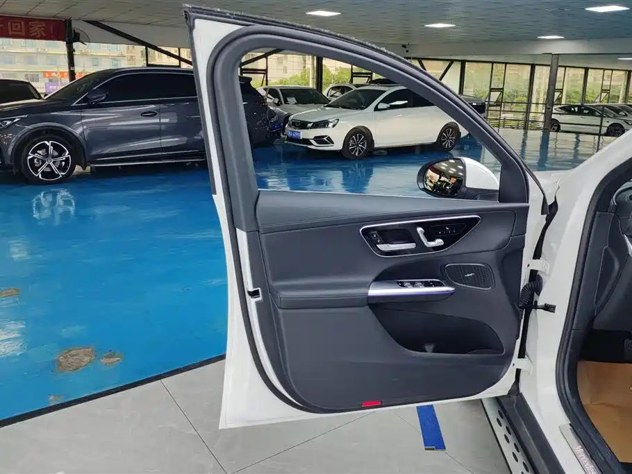 Mercedes-Benz GLC 2023 — фото 7