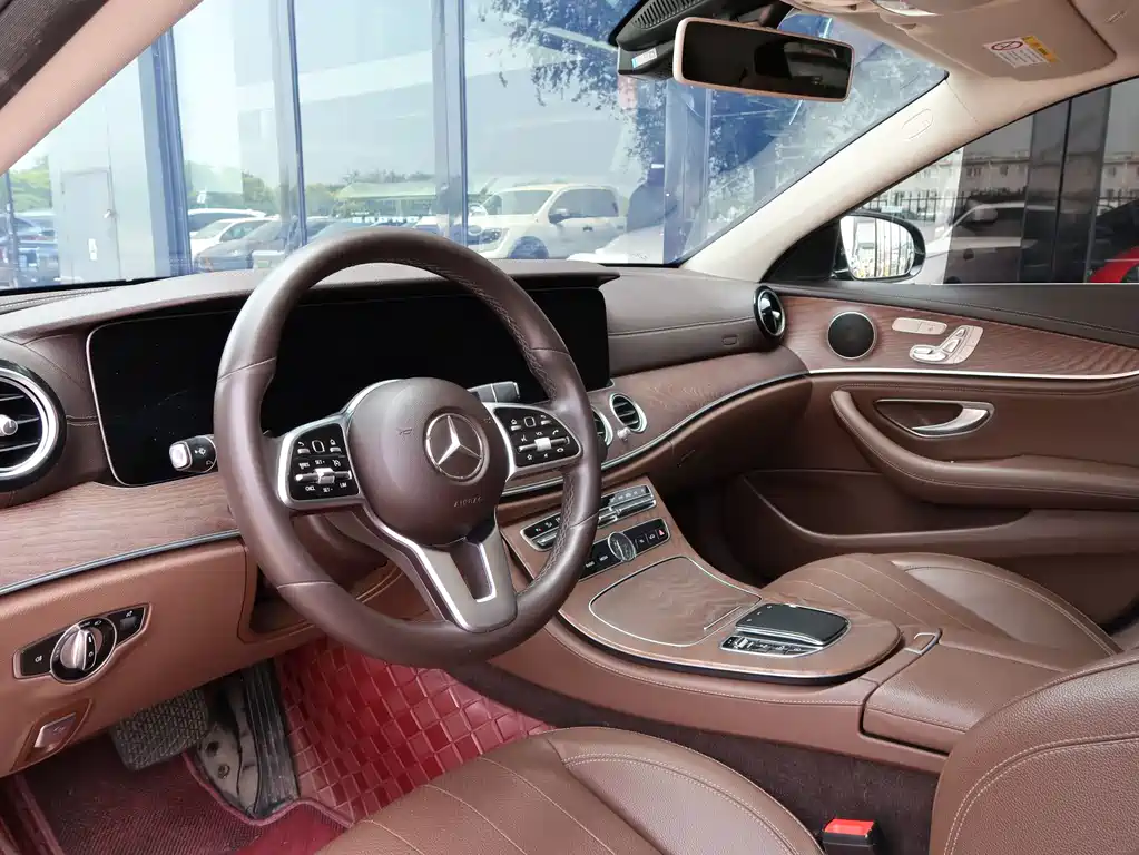 Mercedes-Benz E-Class 2020 — фото 5