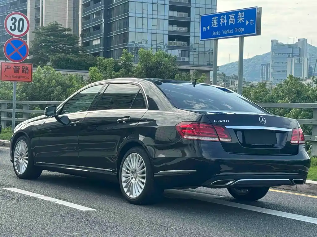 Mercedes-Benz E-Class 2014