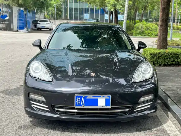 Porsche Panamera 2013