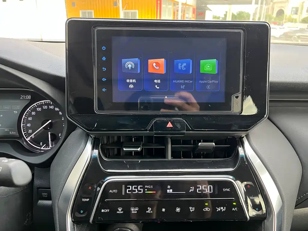 Toyota Harrier 2022 — фото 12