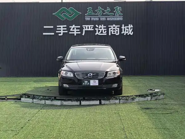 Volvo S80L 2014