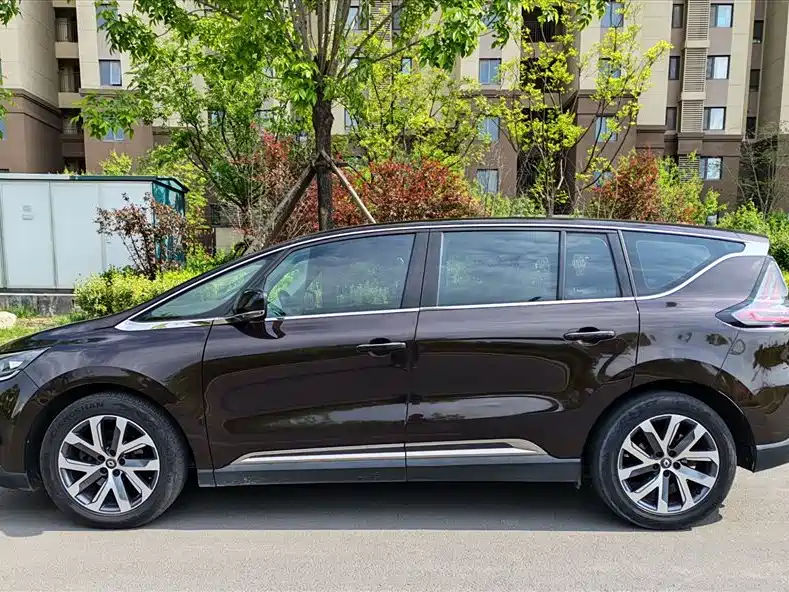 Renault Espace 2018 — фото 21