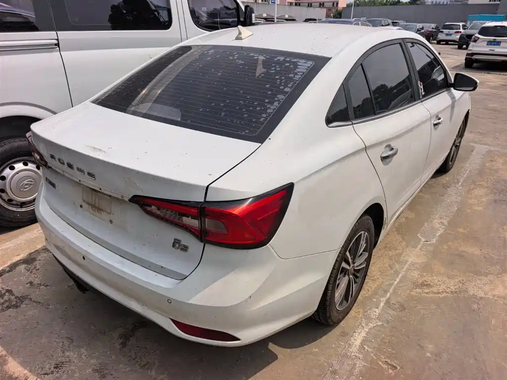 Roewe i5 2019
