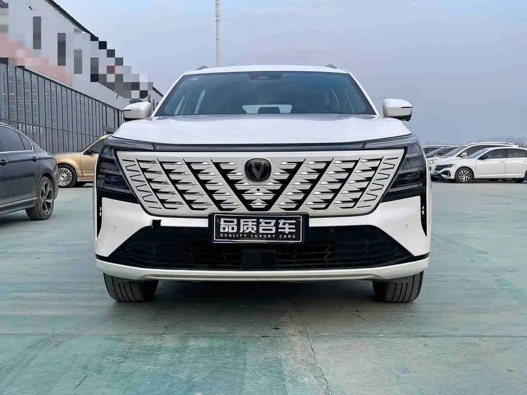 Changan CS75 PLUS 2025 — фото 2