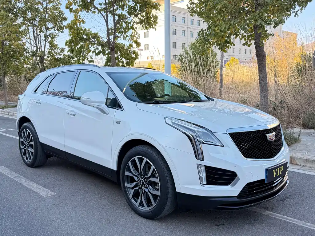 Cadillac XT5 2021 — фото 3