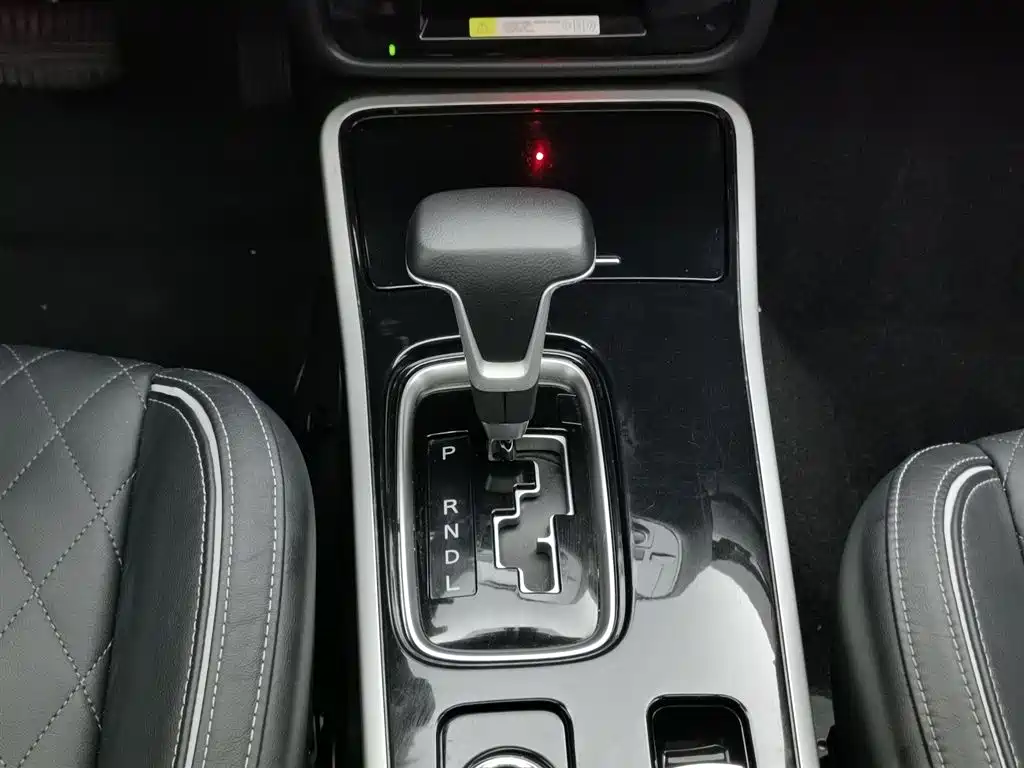 Mitsubishi Outlander 2020 — фото 13