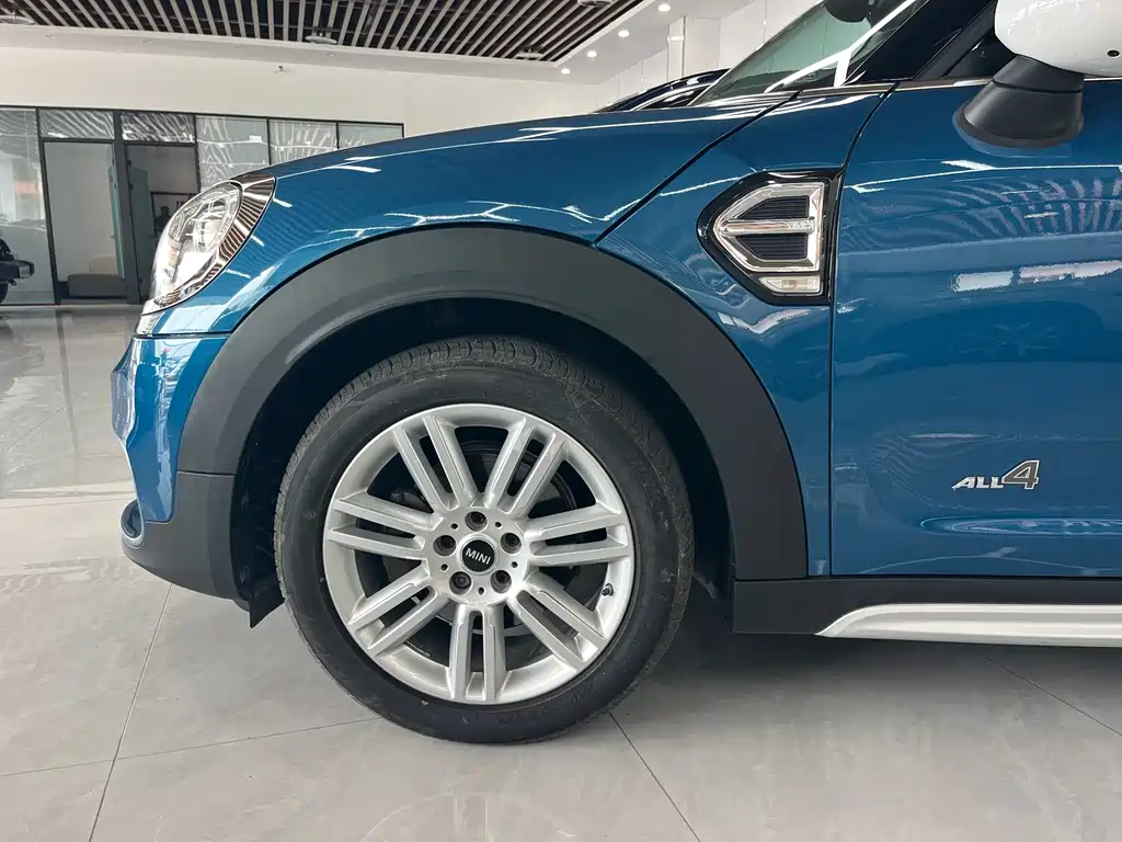MINI Countryman 2020 — фото 17