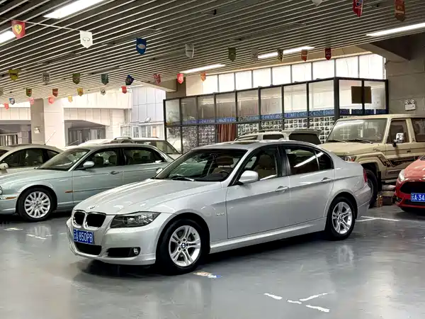 BMW 3 Series 2011
