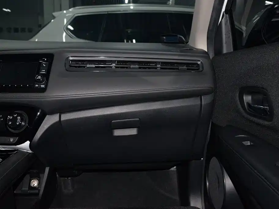 Honda Vezel 2017 — фото 15