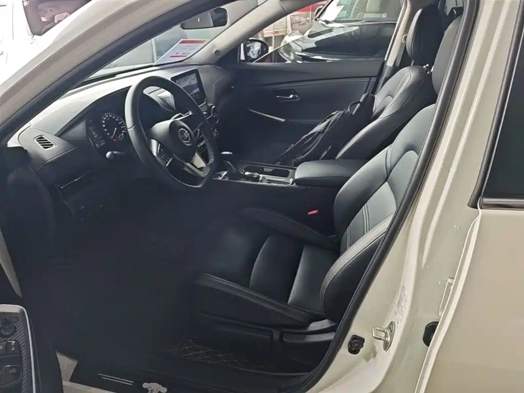 Nissan Sylphy 2023 — фото 15