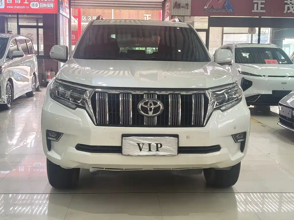 Toyota Prado 2017 — фото 2