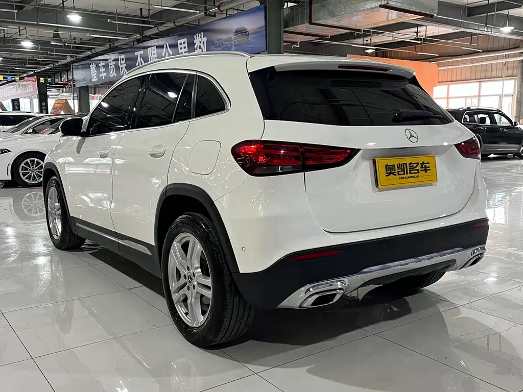 Mercedes-Benz GLA 2021
