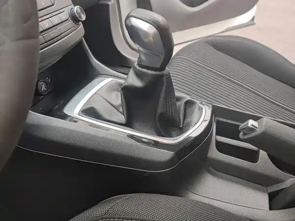 Peugeot 408 2014