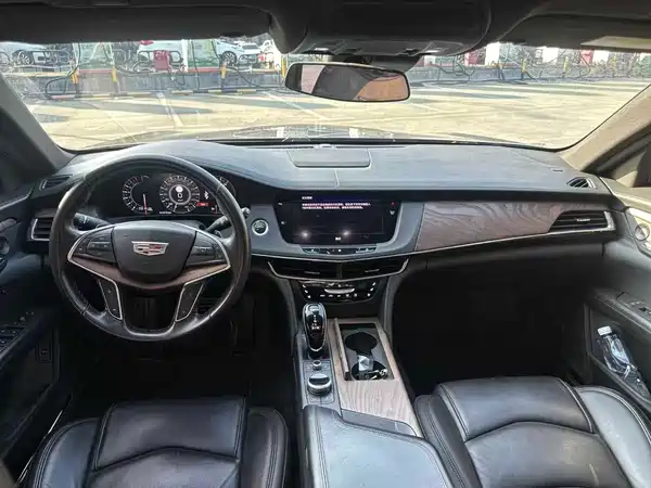 Cadillac CT6 2018