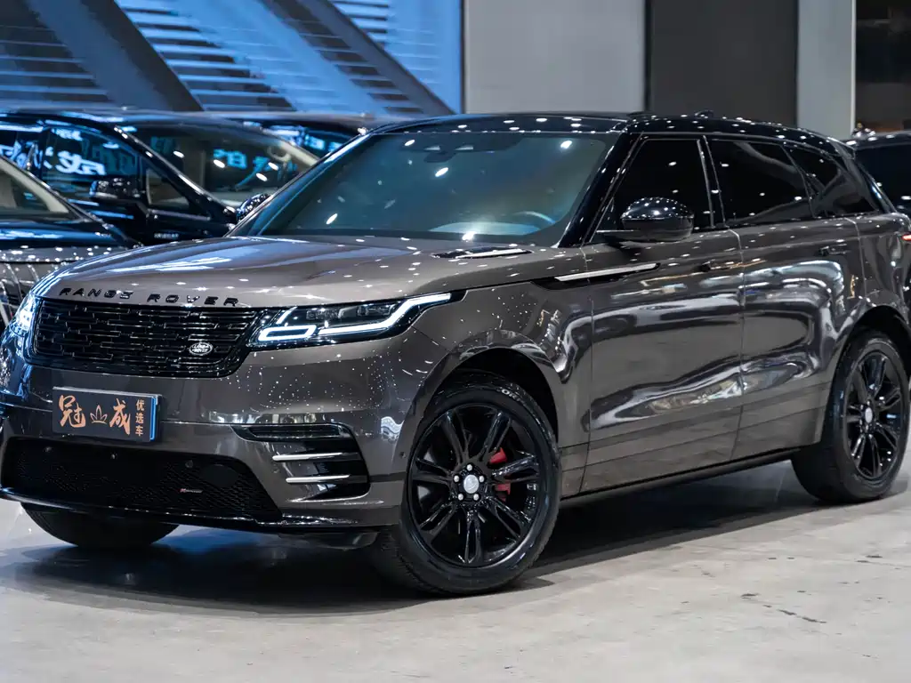 Land Rover Velar 2023 — фото 1
