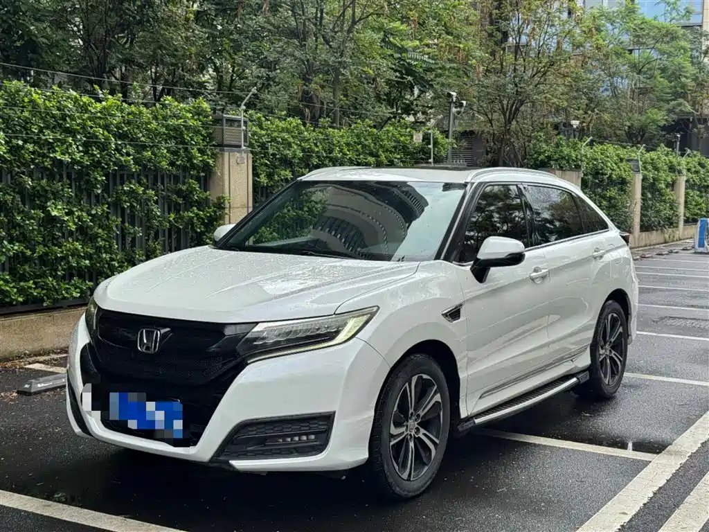 Honda UR-V 2018 — фото 1