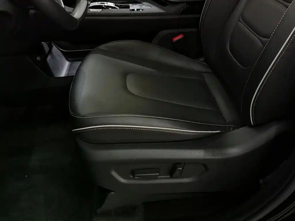 Hyundai Custo 2022 — фото 20