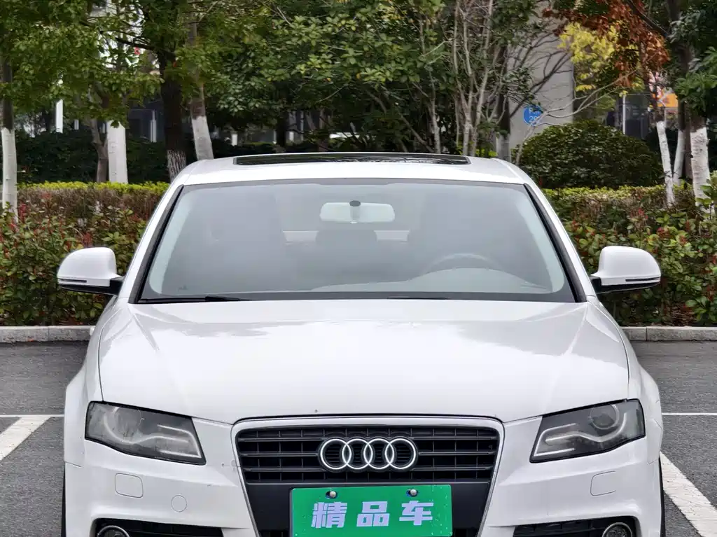 Audi A4L 2011