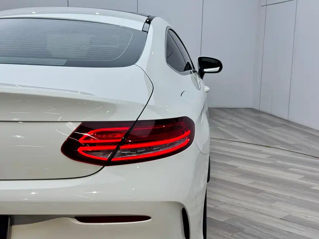 Mercedes-Benz C-Class 2018